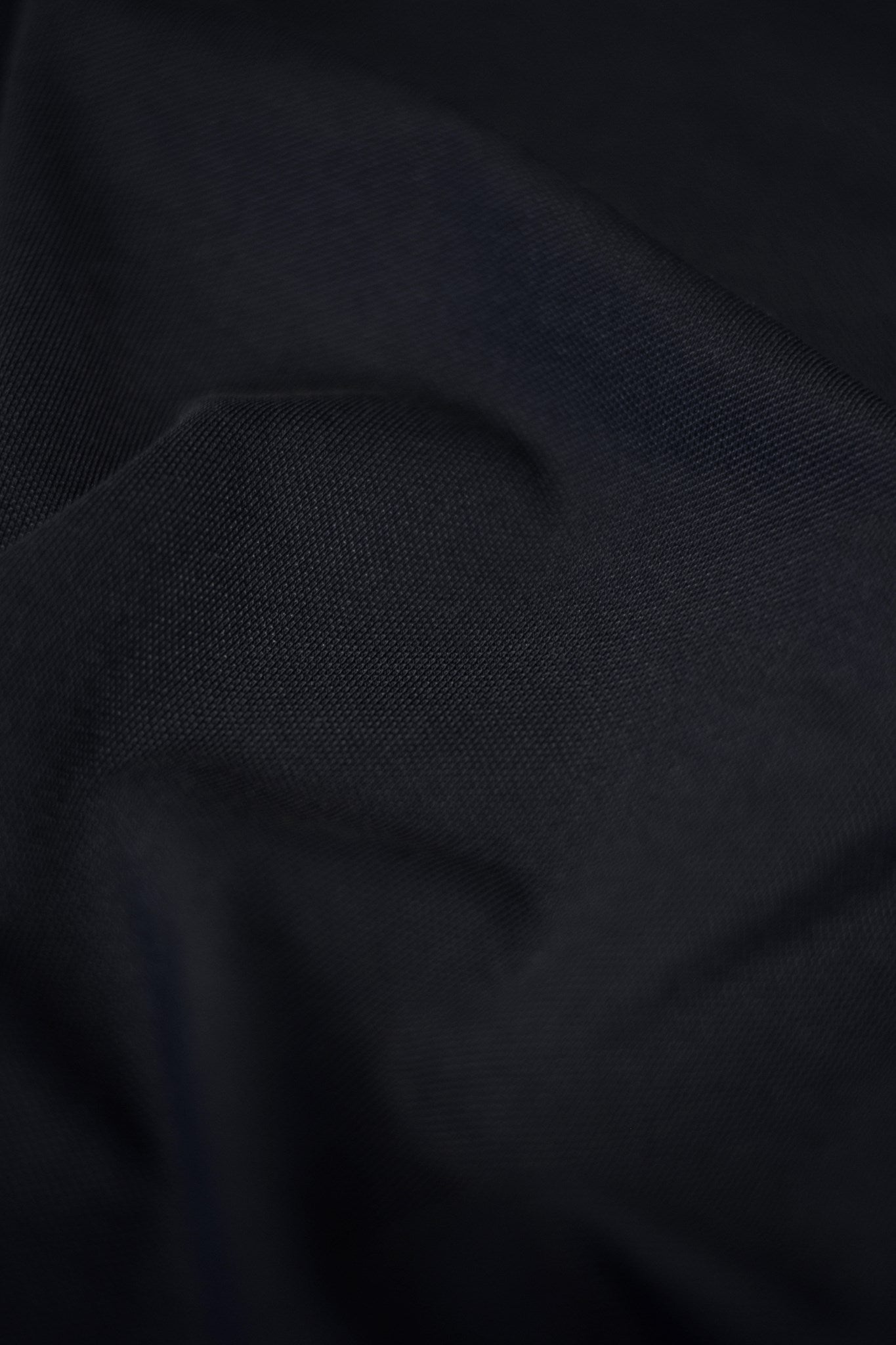 Altavista Men Women Dark Navy Closeup 2