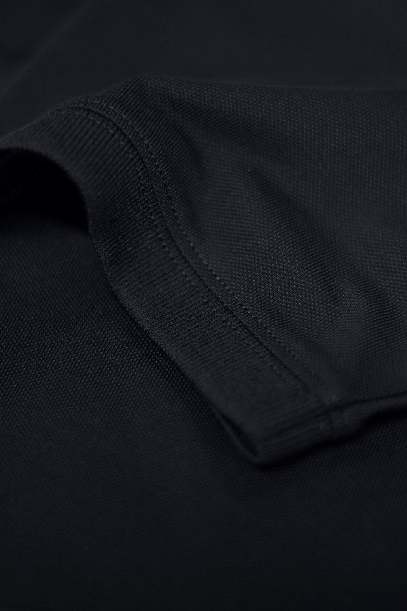 Altavista Men Women Dark Navy Closeup 4