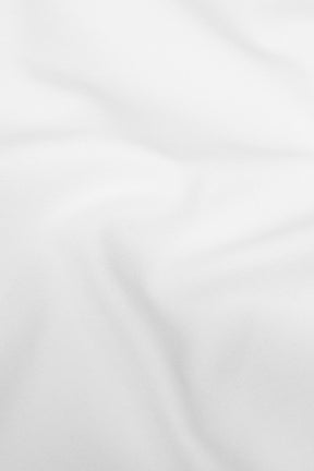 Altavista Men Women White Closeup 3