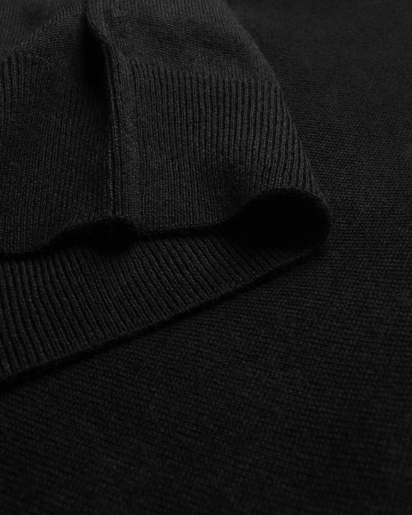 Ashbury Men Black Closeup 3