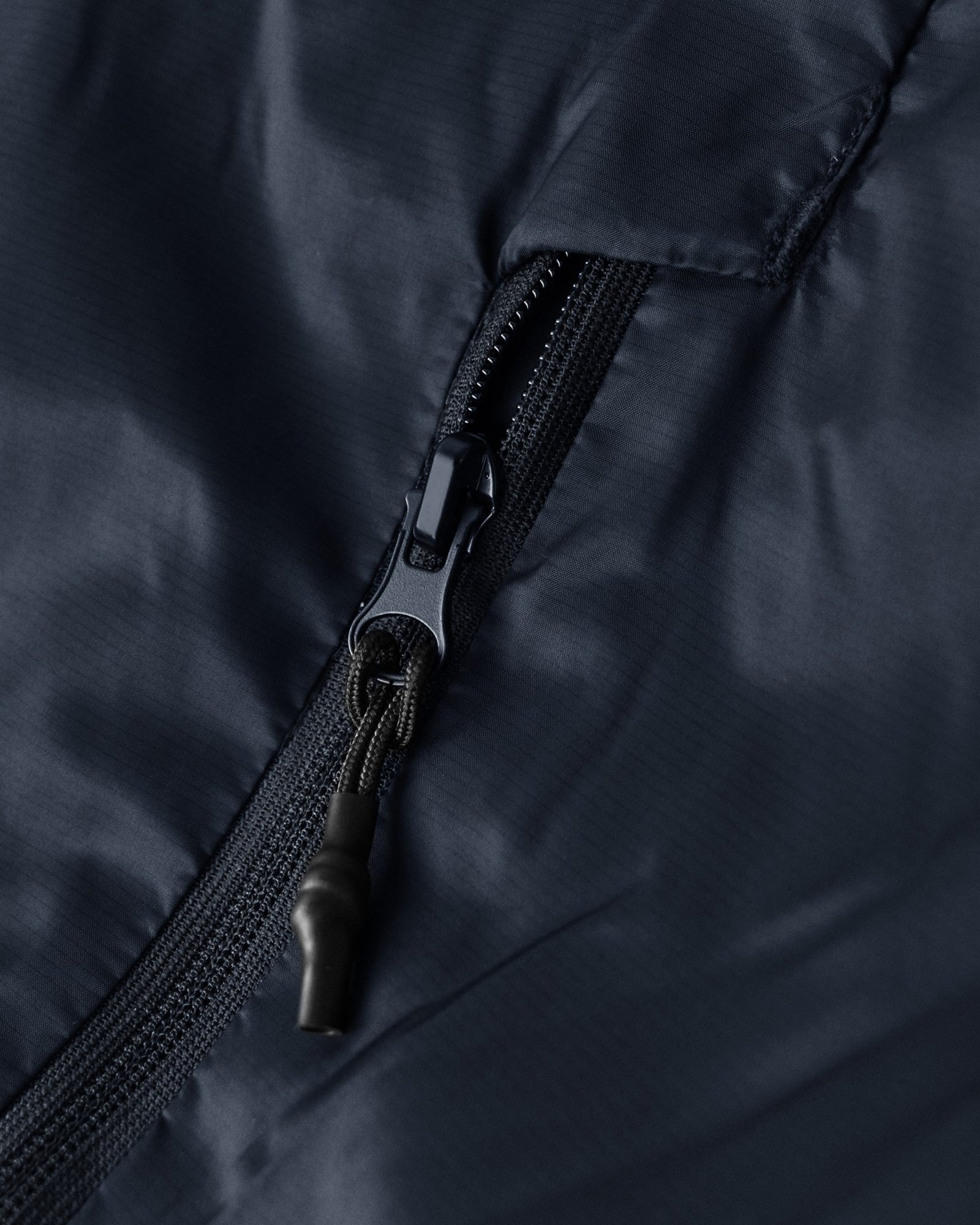 Aspen Women Navy Back