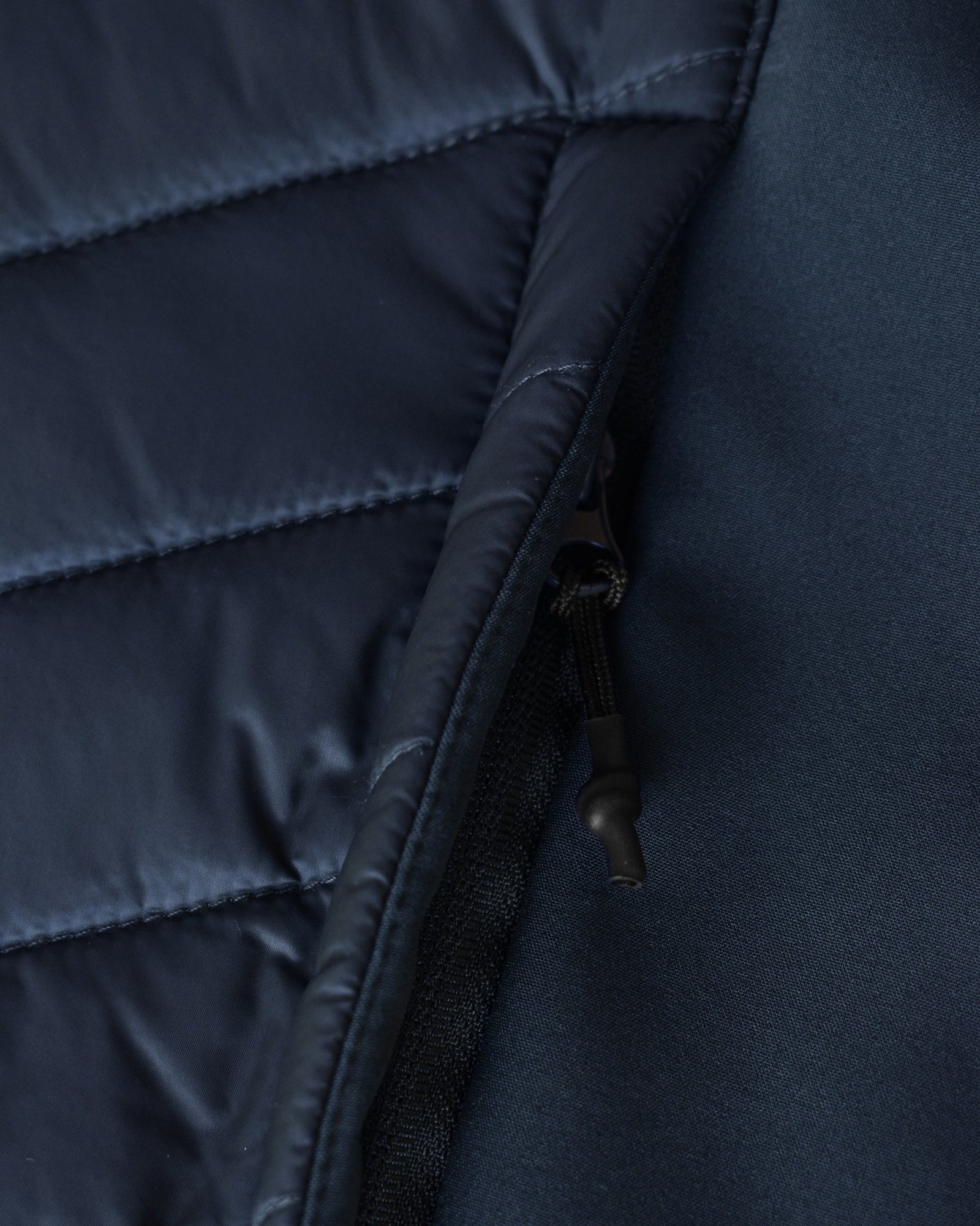 Benton Men Navy Back