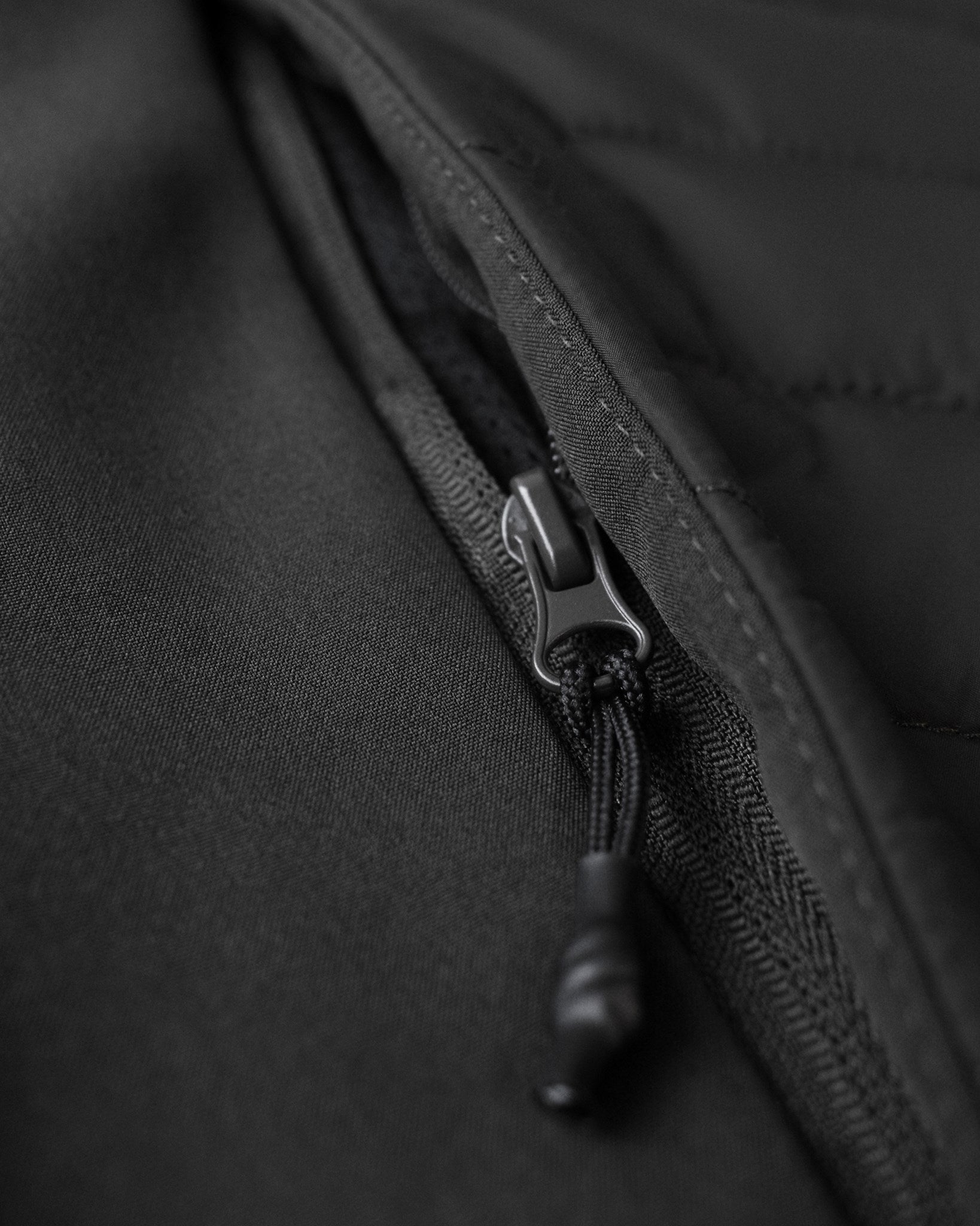 Bloomsdale Men Black Closeup 2