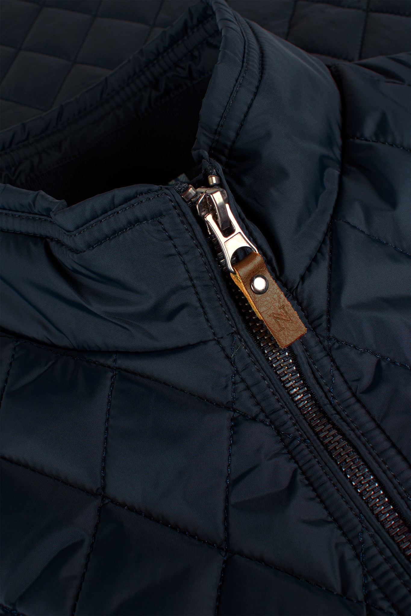 Camden Men Midnight Blue Closeup 1