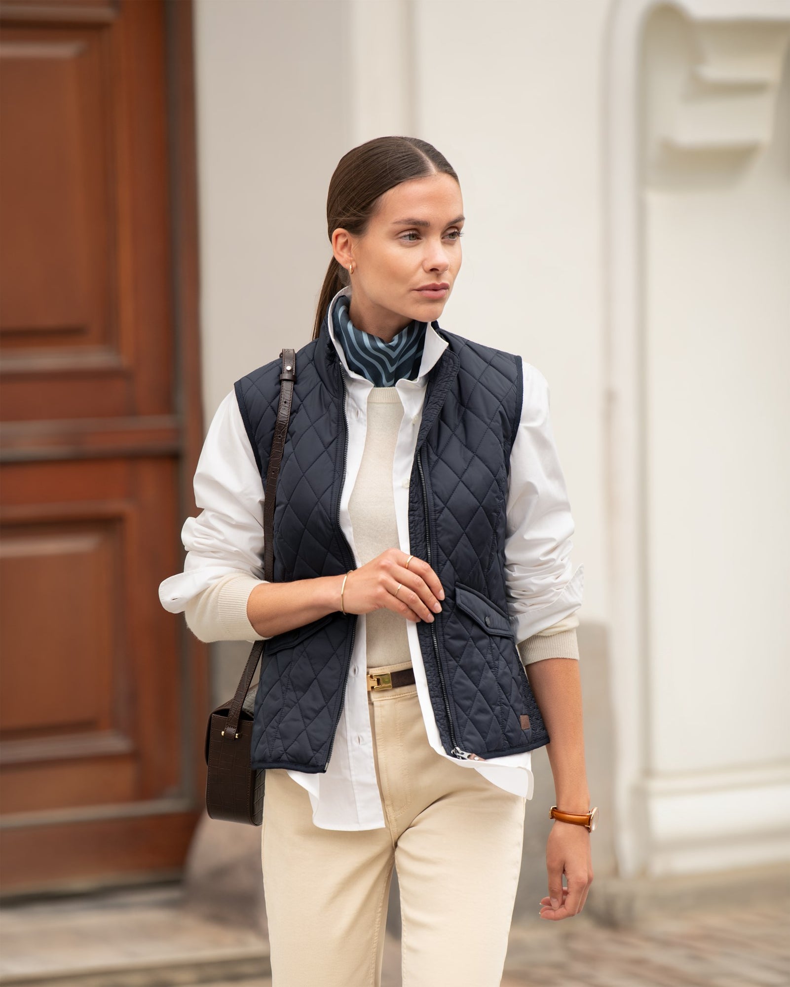 Camden Women Midnight Blue Back