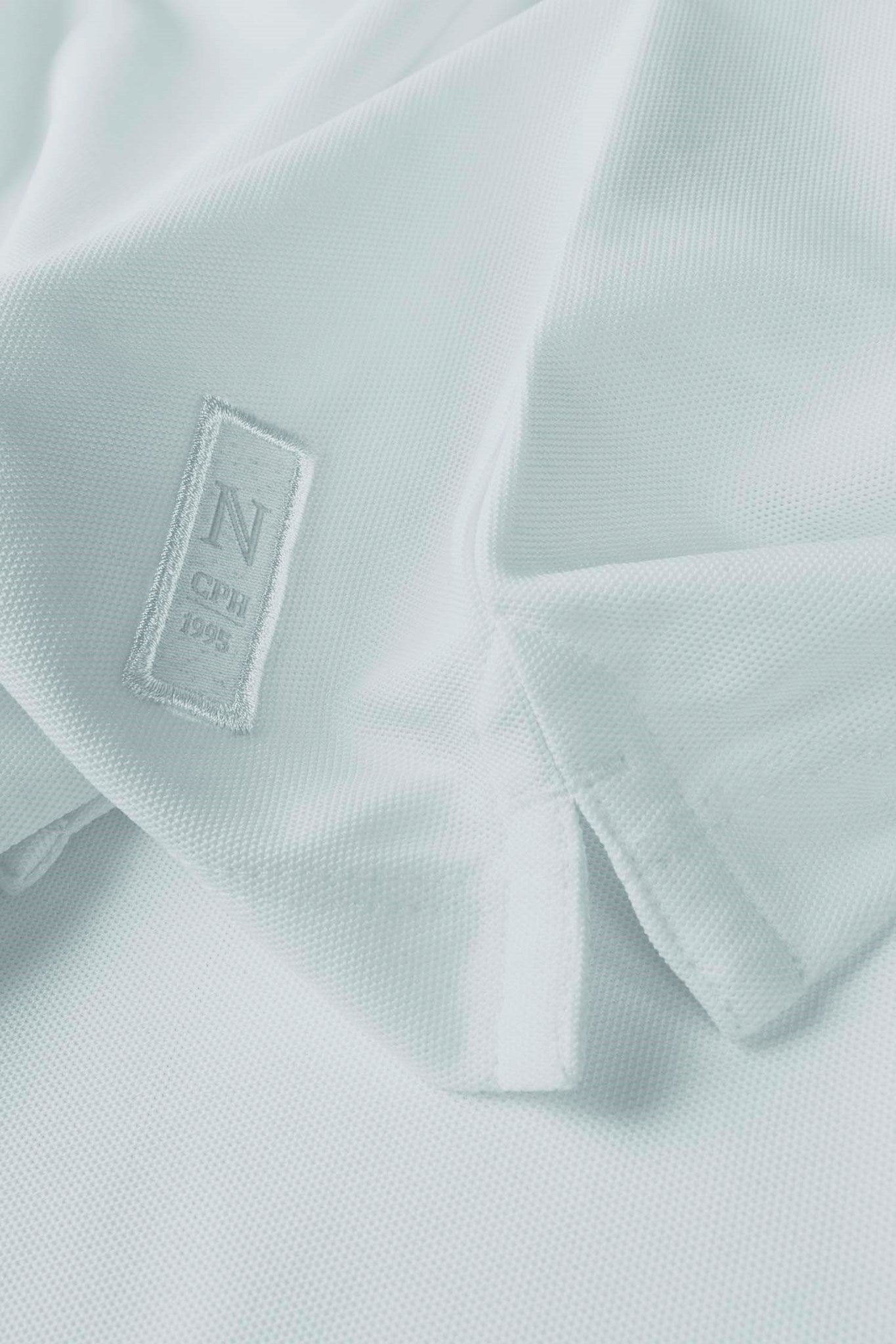 Clearwater Women Ice Grey Closeup 2