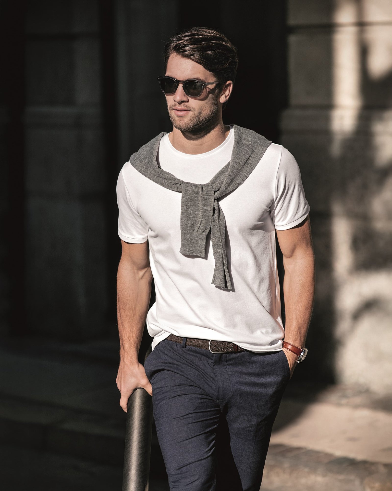 Danbury Men Black Back