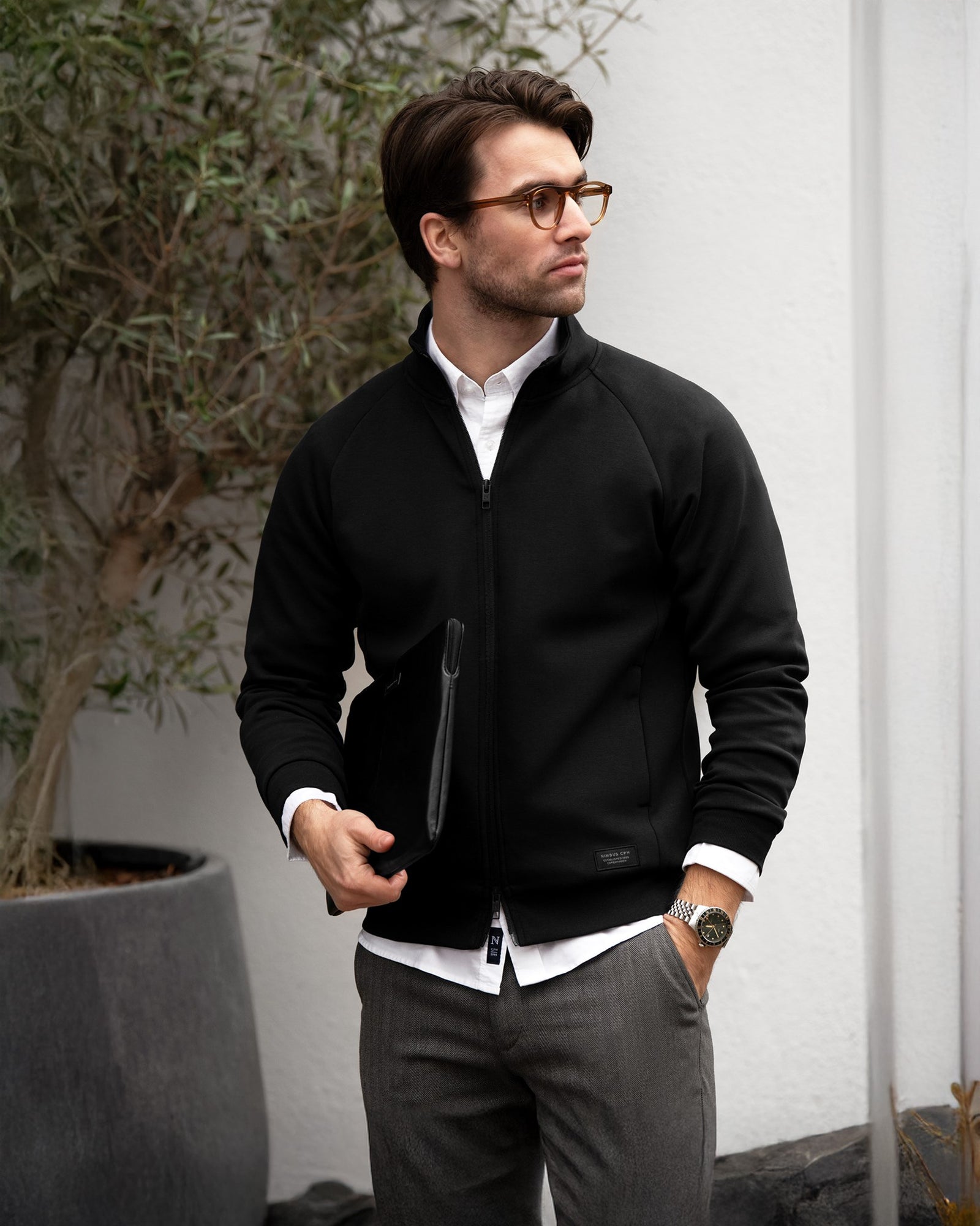 Eaton Men Black Back