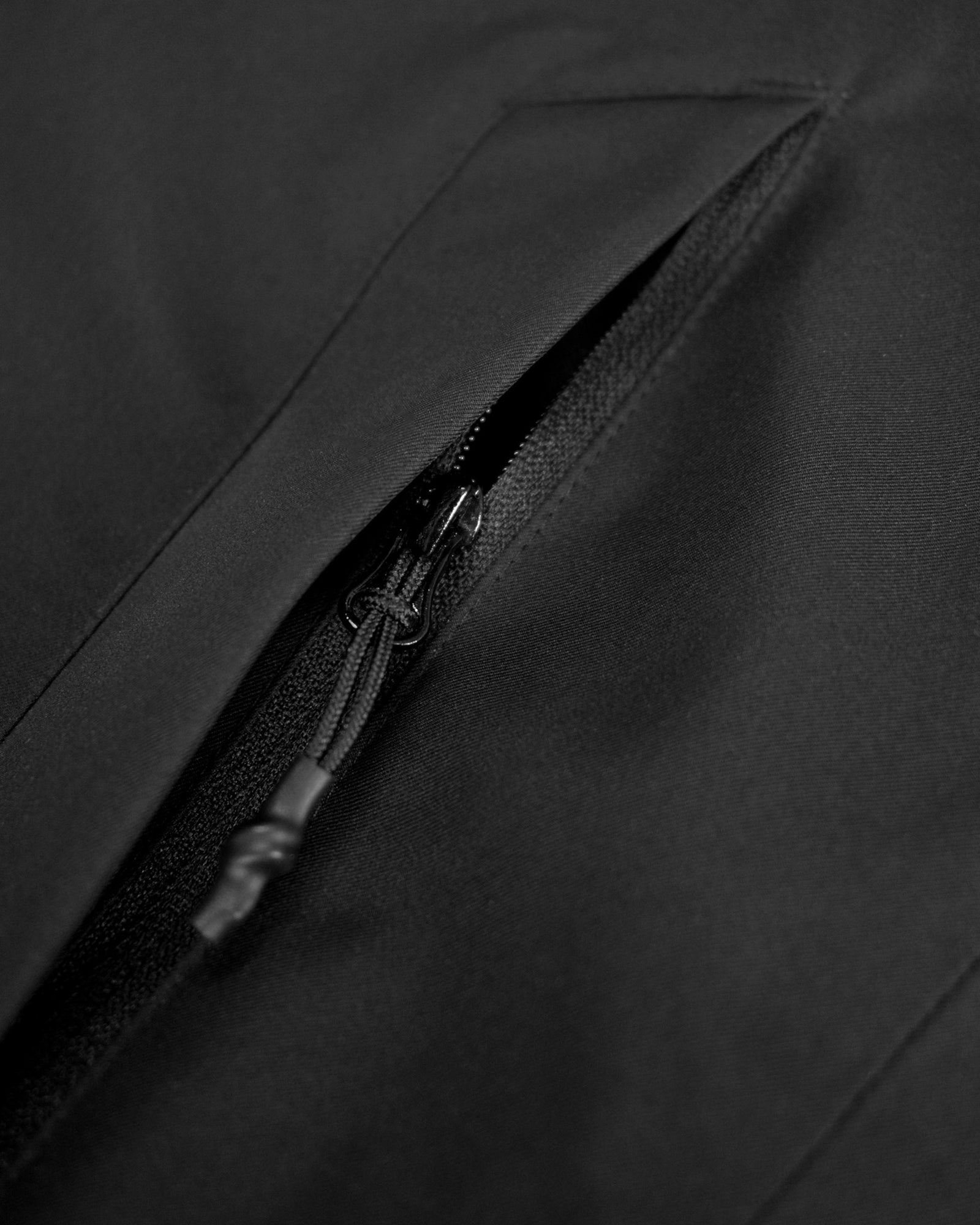 Folcroft Men Black Back