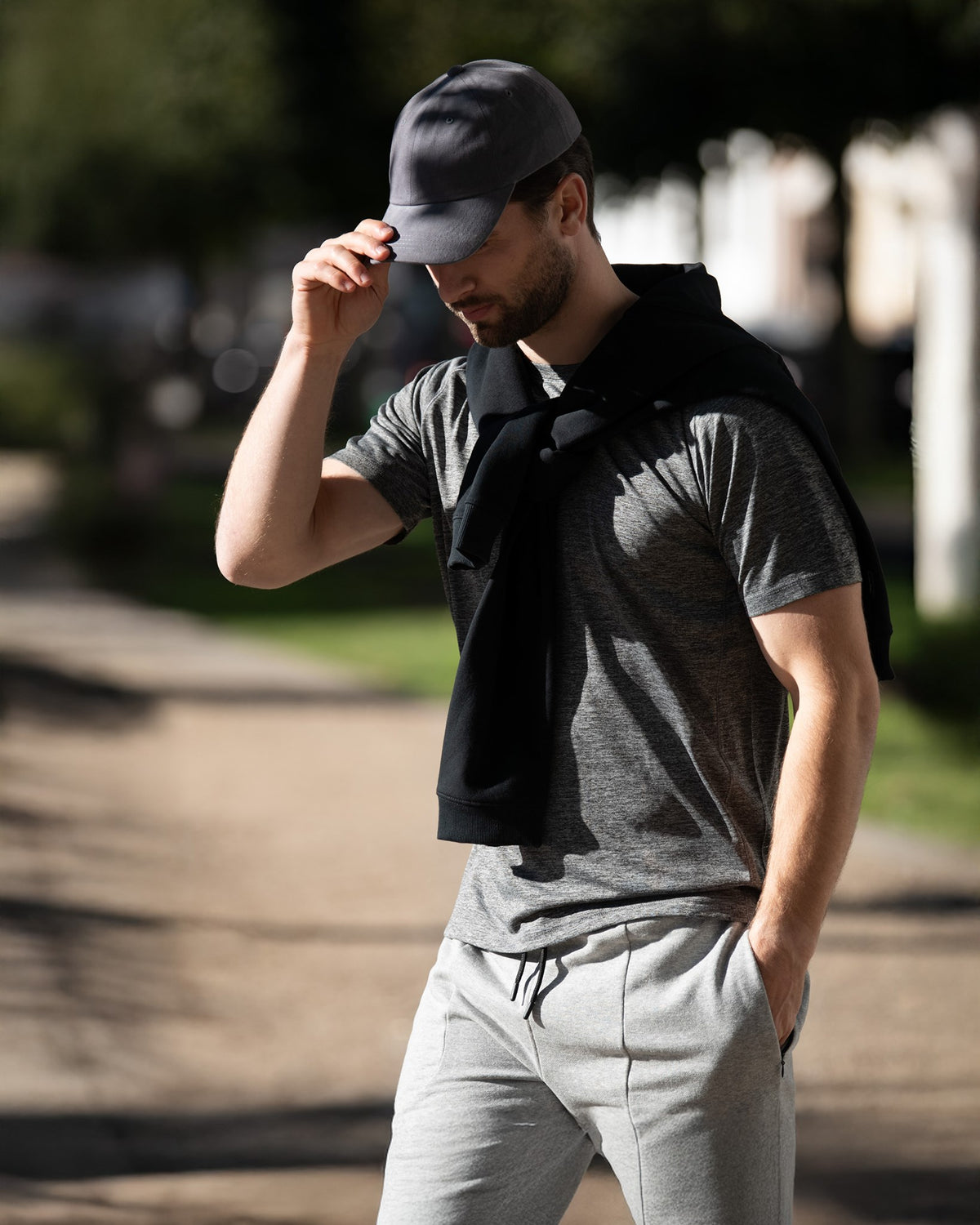 Freemont Men Grey Melange SS25 Modelimage