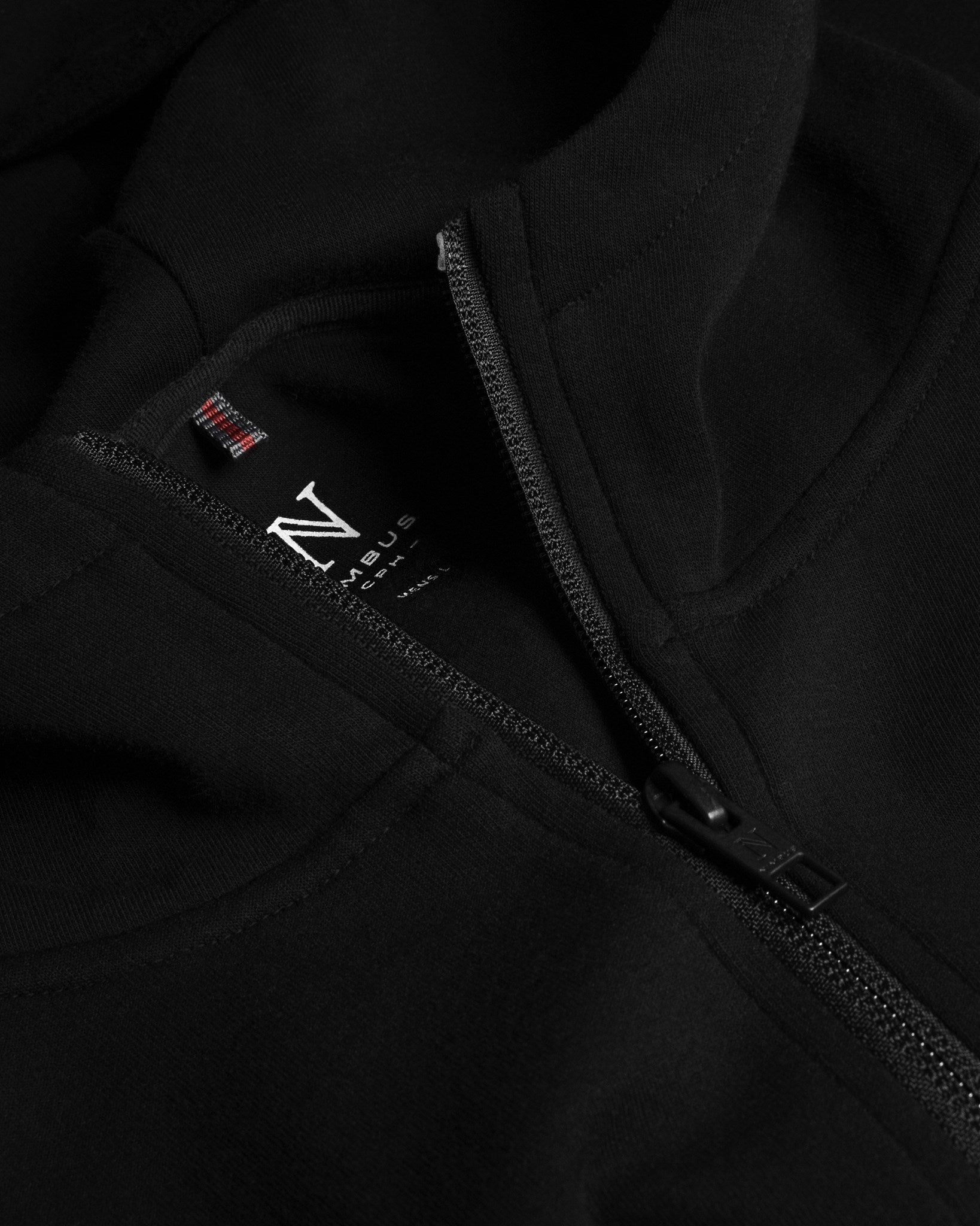 Hampton Men Black Closeup 2