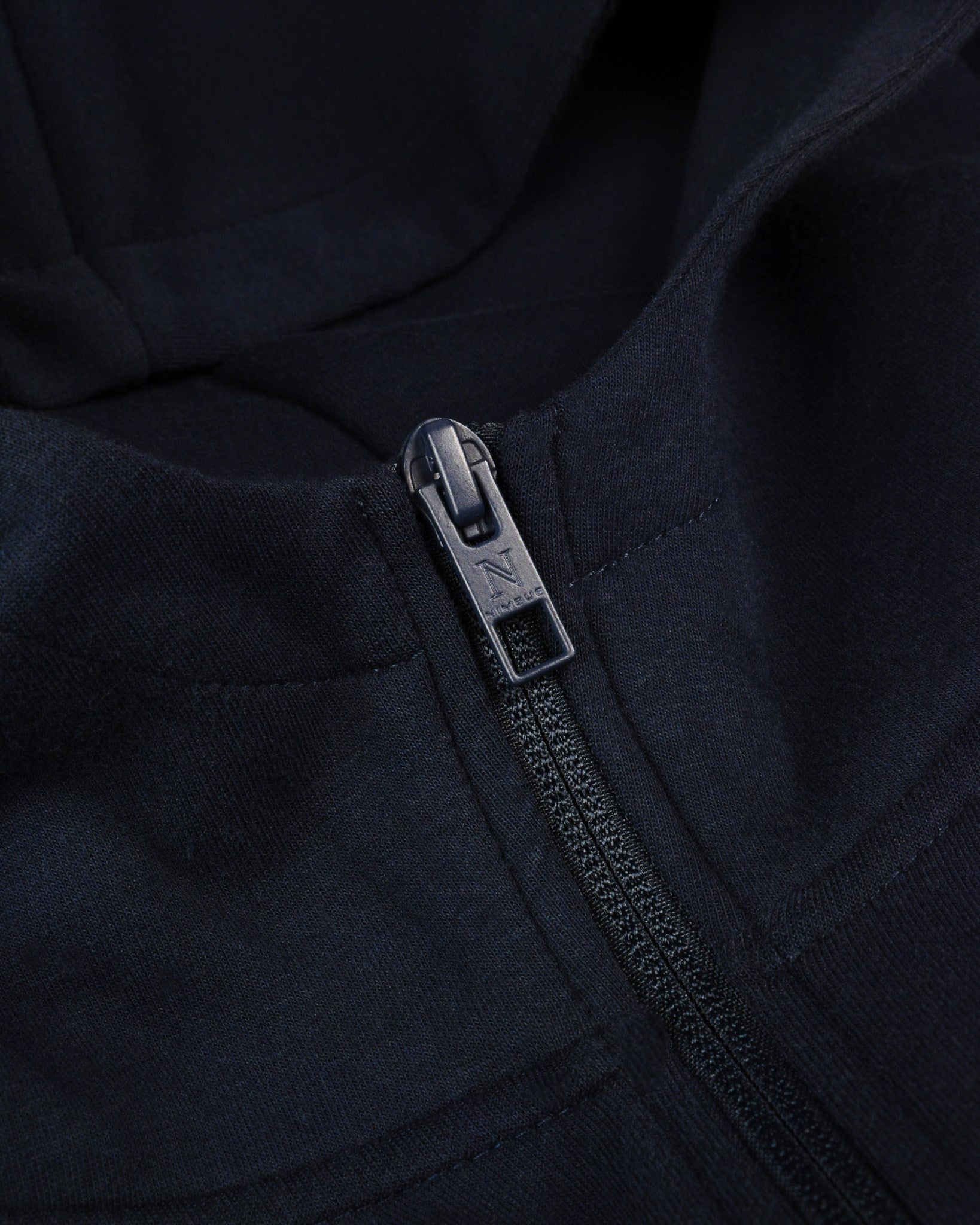 Hampton Women Navy Closeup 2