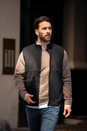 Highland Men Black AW25 Modelimage