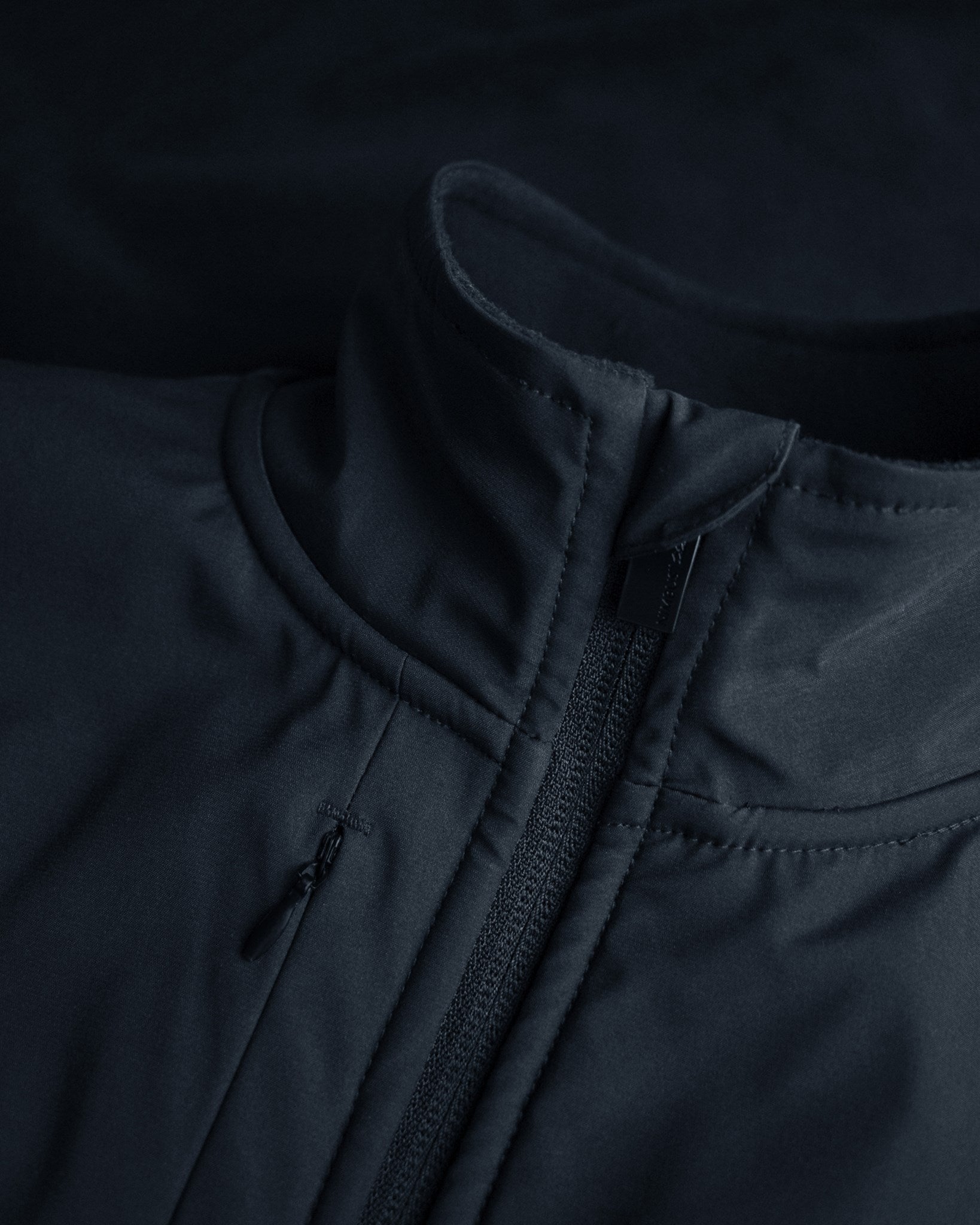 Higland Unisex Navy Closeup 1