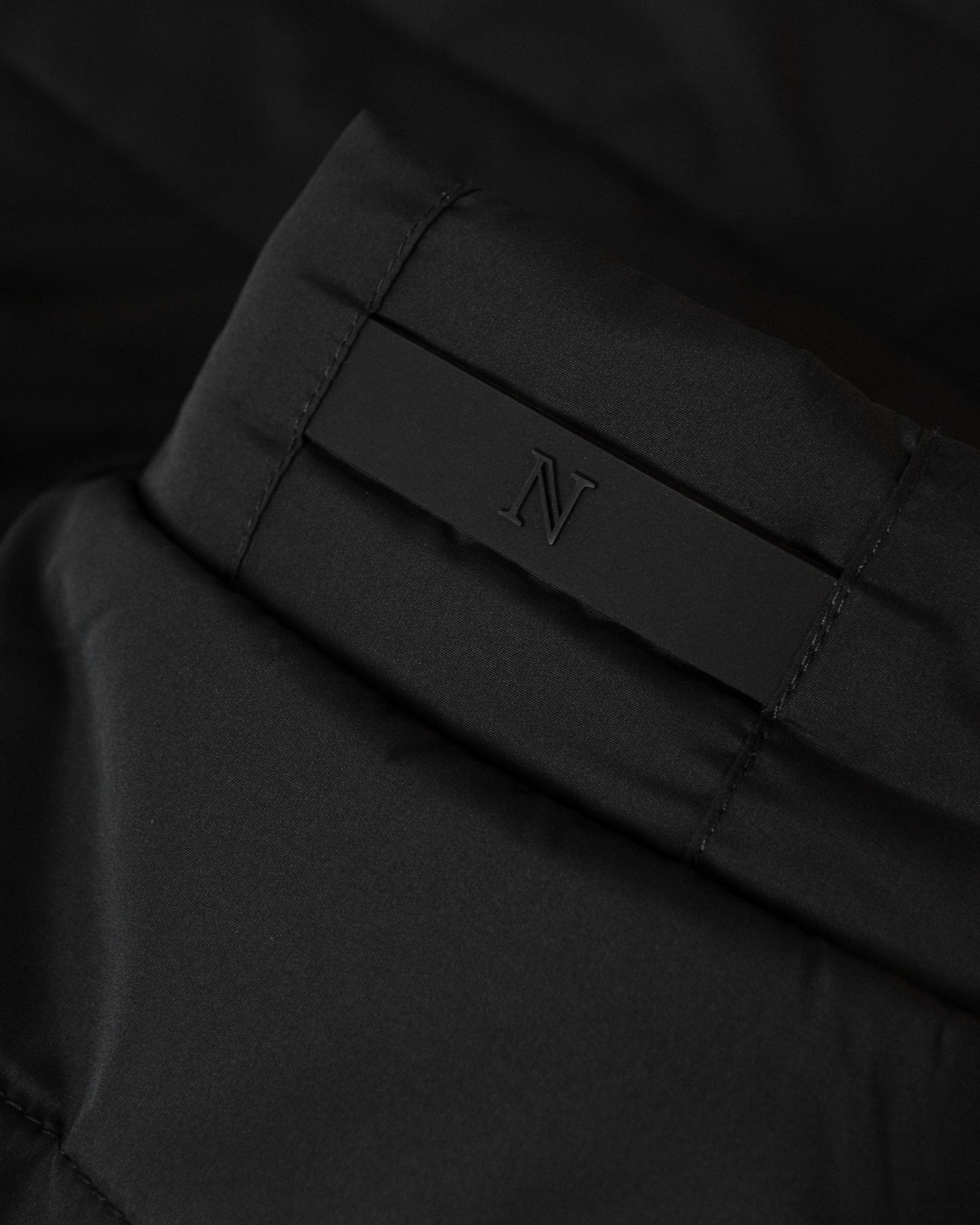 Hudson Men Black Back