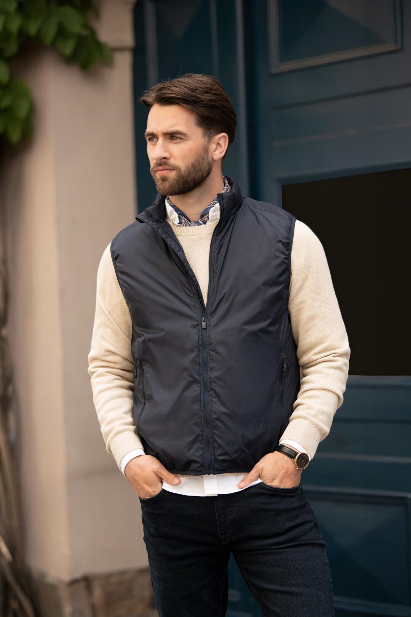 Jasper Men Navy AW25 Modelimage