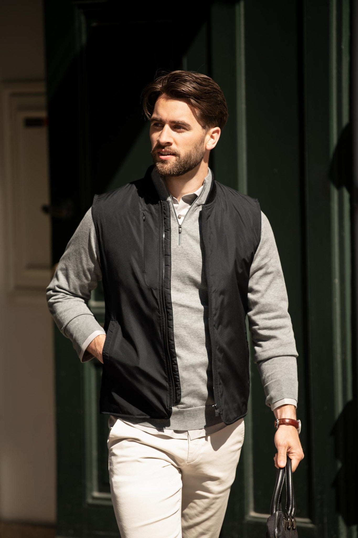 Maine Men Black AW25 Modelimage