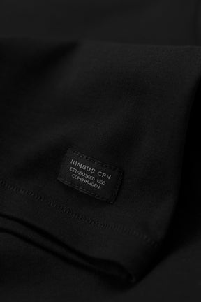 Santa Monica Men Women Black Closeup 1