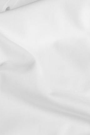 Santa Monica Men Women White Closeup 4