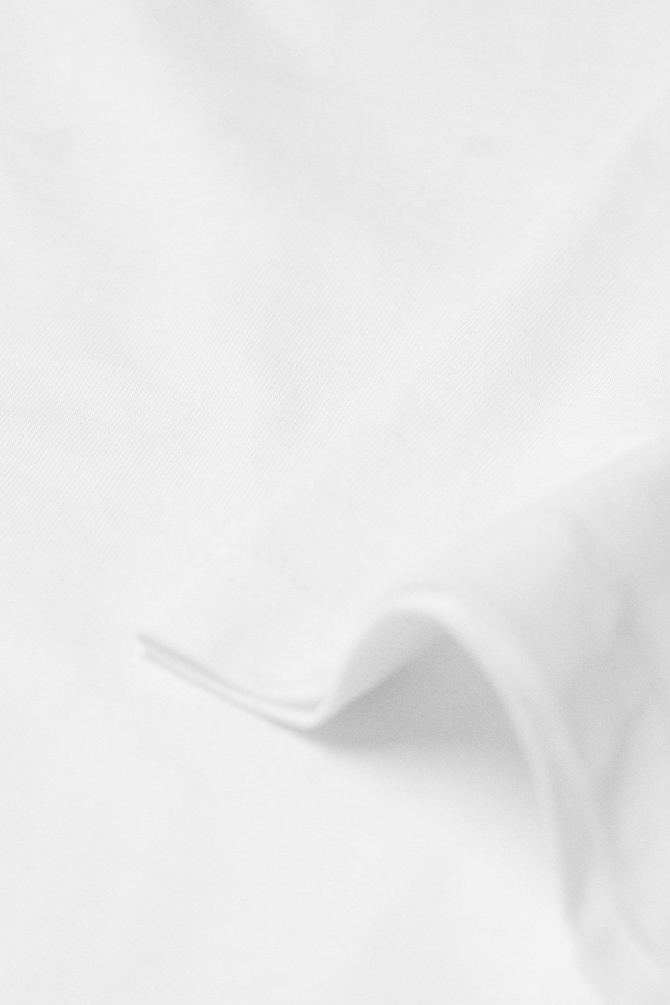 Venice Men Women White Closeup 4