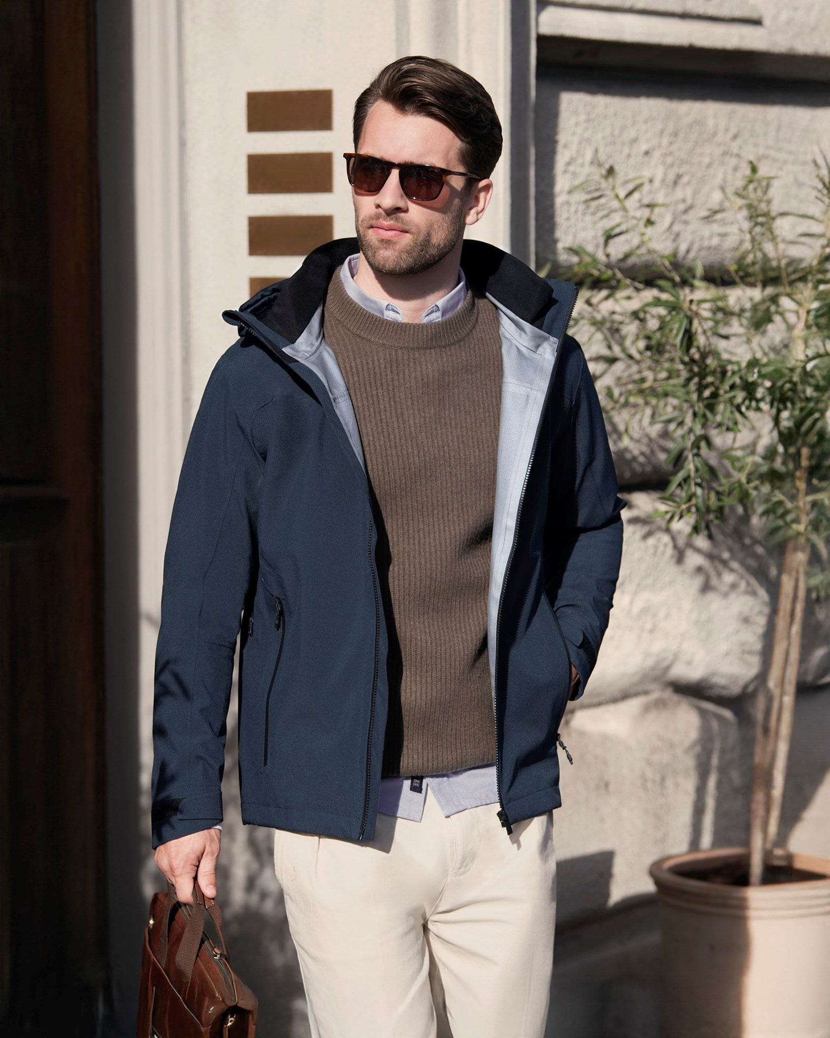 Yosemite Men Navy SS26 Modelimage