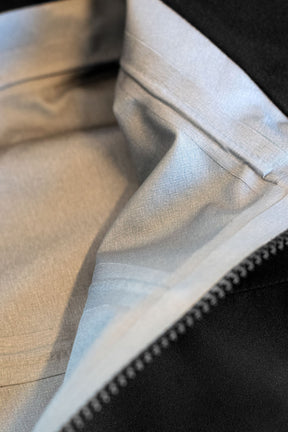 Yosemite Men Women Black Closeup 1