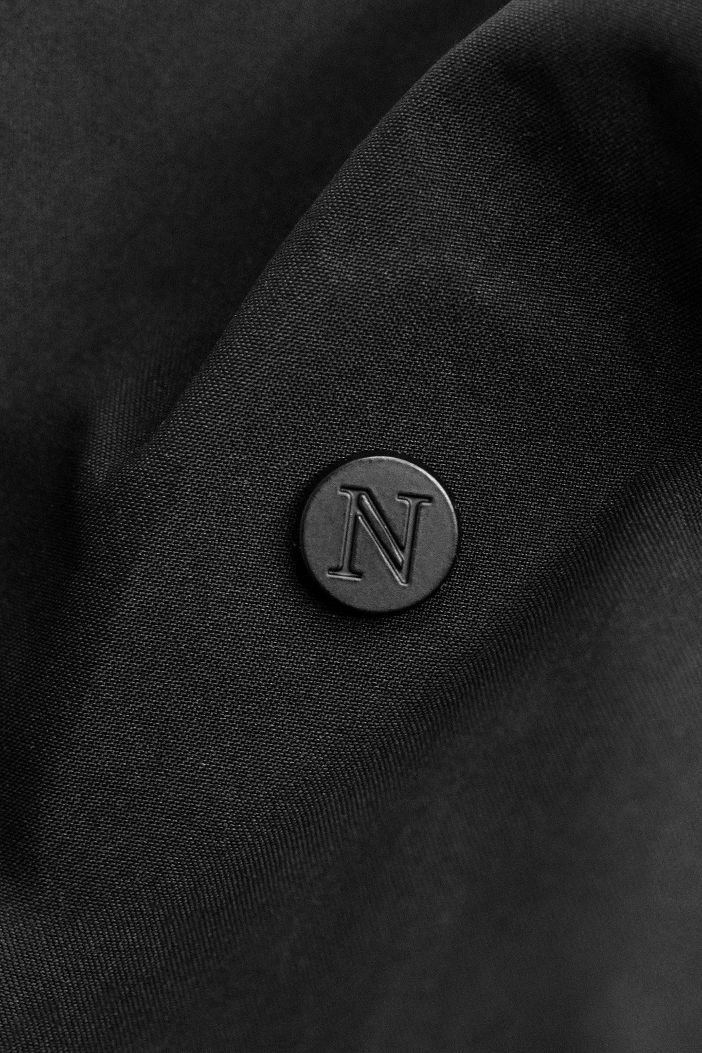 Yosemite Men Women Black Closeup 4