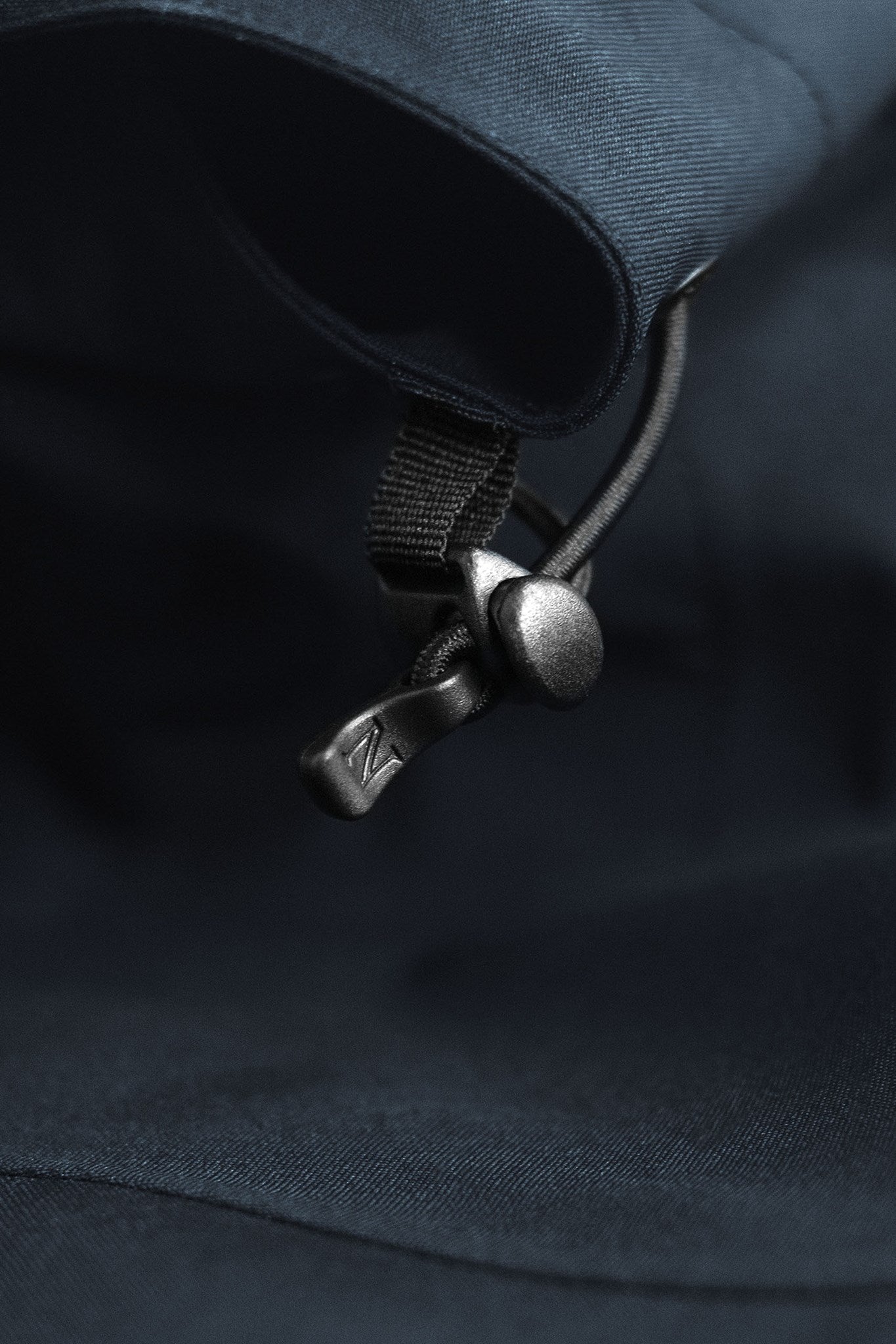 Yosemite Men Women Navy Closeup 2